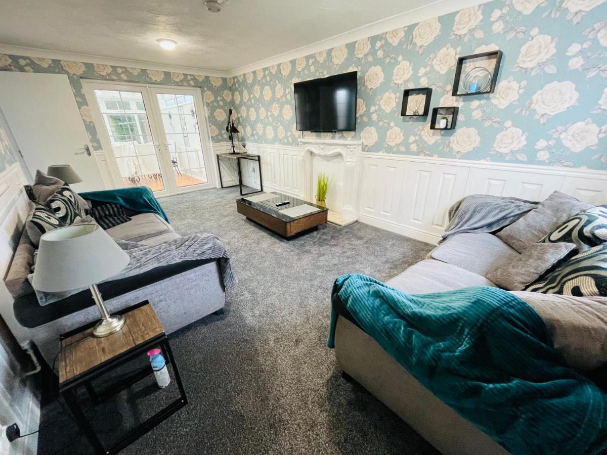 Alder House - A Modern Vibrant 4 Bedroom House Marston Green Exterior photo